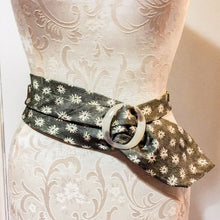 Load image into Gallery viewer, Flowered green silk tie belt