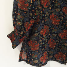 Load image into Gallery viewer, Vintage Liz Sport blouse | Size: Small/Medium
