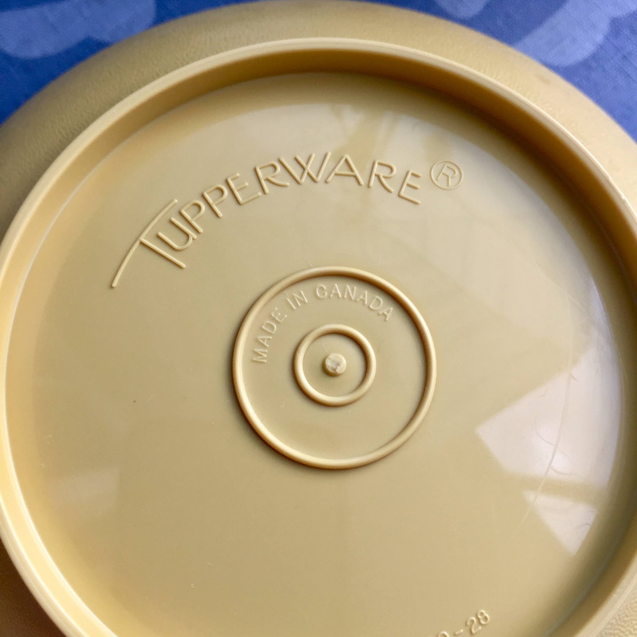 Vintage Tupperware Harvest Gold #880 Salad Bowl W/lid Set 6 Small Bowls &  Forks