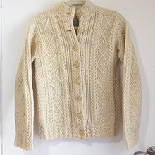 Load image into Gallery viewer, Irish wool cable-knit sweater | Size: S-M
