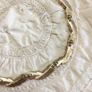 Vintage Trifari gold tone necklace