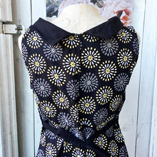 Load image into Gallery viewer, Vintage style cotton dress | Size: fits like a Medium/Large
