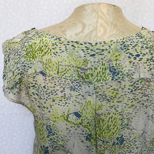 Load image into Gallery viewer, We Love Vera silk blouse | Size: 4
